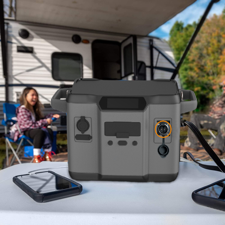 1200W High Performance Solar Generator for Backup Charging